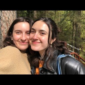 Meet your Posher, Lee and Julia